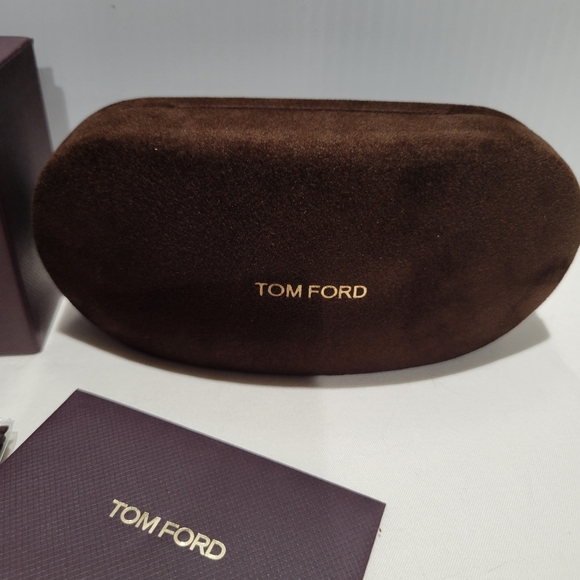 Tom Ford box hard clam shell eyeglass case NWT - Picture 2 of 7